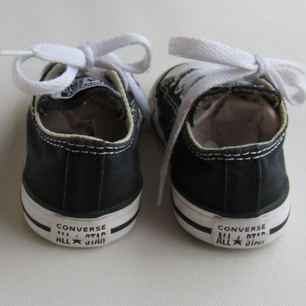 Converse Kids Chuck Taylor All Star OX Low Top Black/White Sneakers Size 6